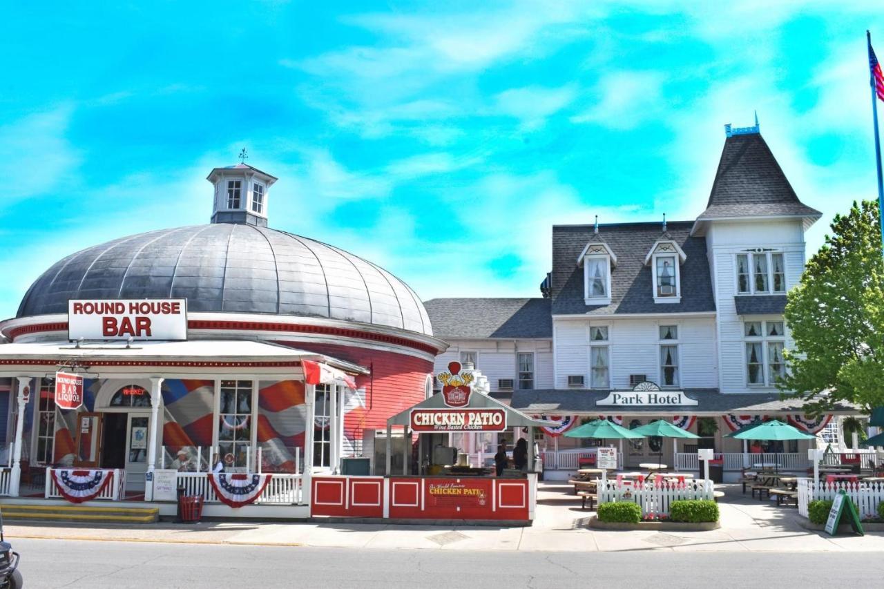 The Historic Park Hotel Put-in-Bay Exterior foto